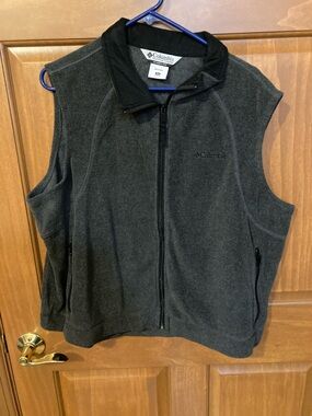 Columbia Men's Charcoal Gray Full-Zip Fleece Vest